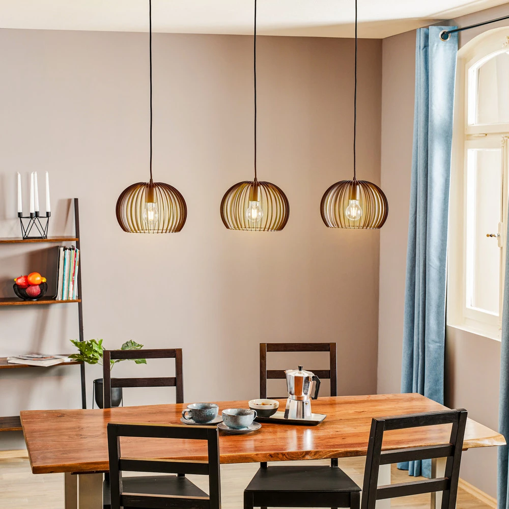 Suspension Larus en acier noir, à trois lampes avec diffuseur opale