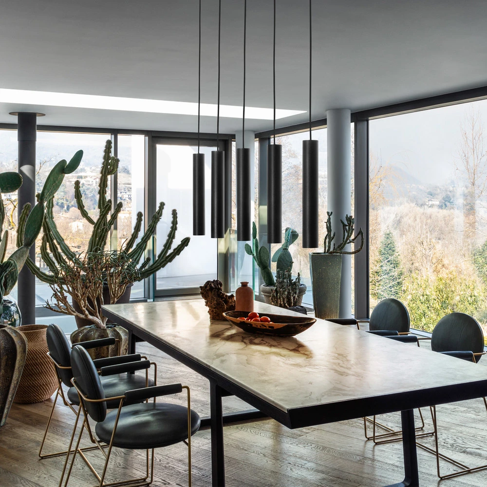 Suspension LED Look de forme allongée, noire Design minimaliste