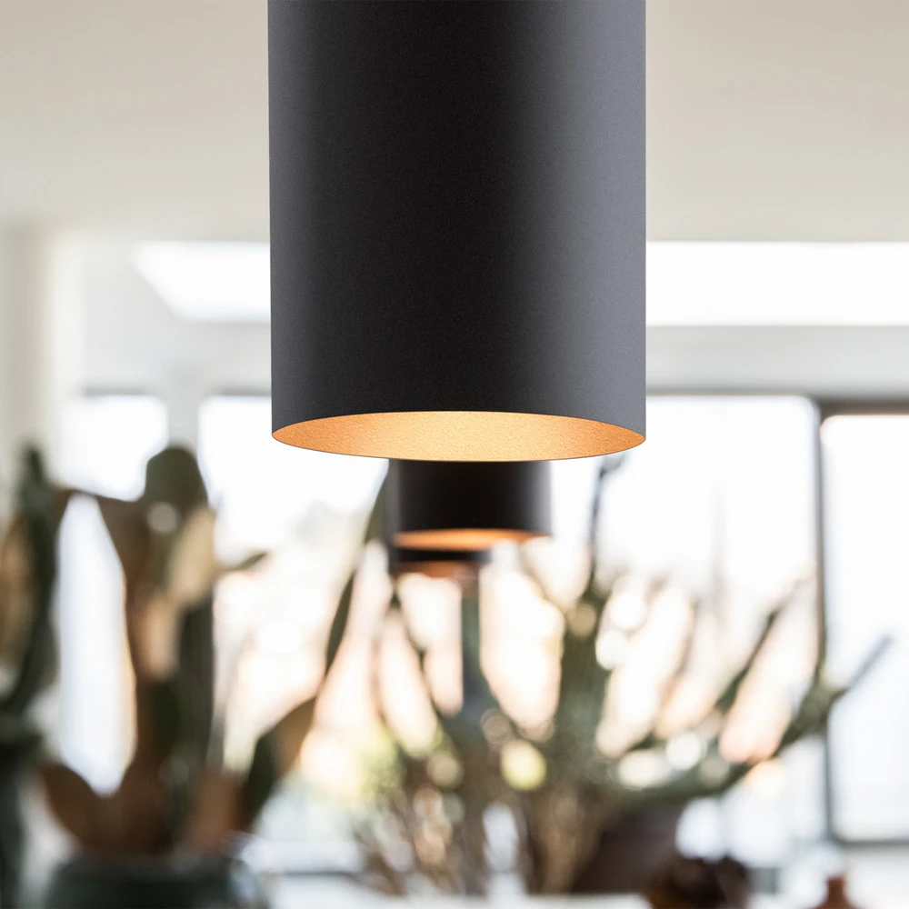 Suspension LED Look de forme allongée, noire Design minimaliste