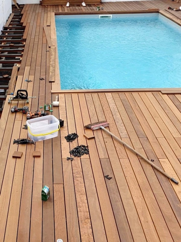 Pack intégral 20m² lame de terrasse itauba lx2150mm avec clips, lambourde, cale de ventilation, plot pvc, bande bitumineuse